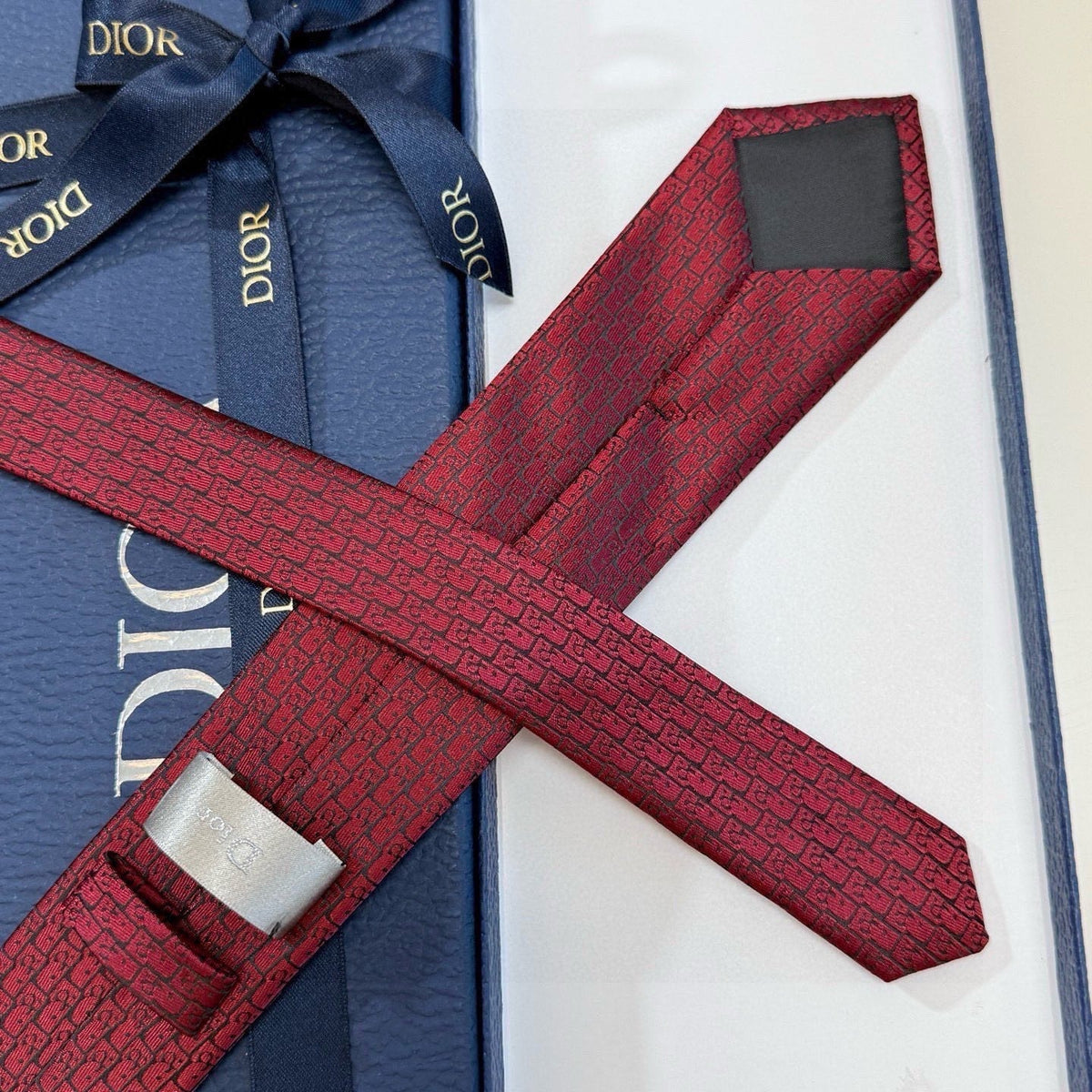 Dior Style Men's Textured Silk Tie