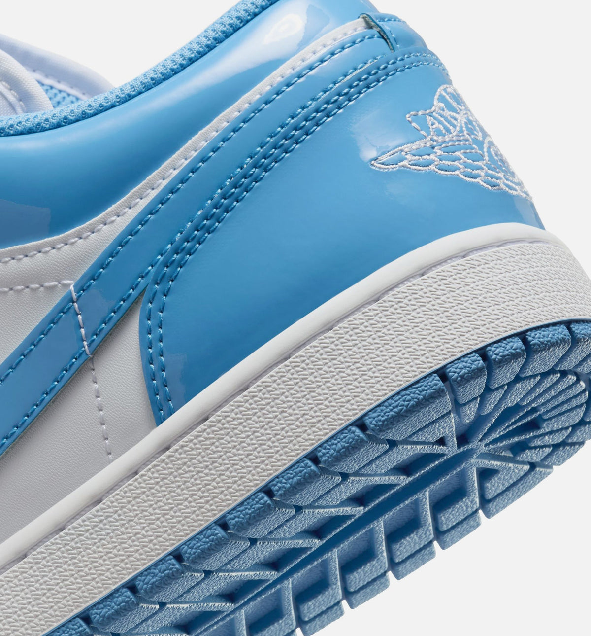 Air Jordan 1 Retro Low Mens Lifestyle Shoe - Legend Blue/White
