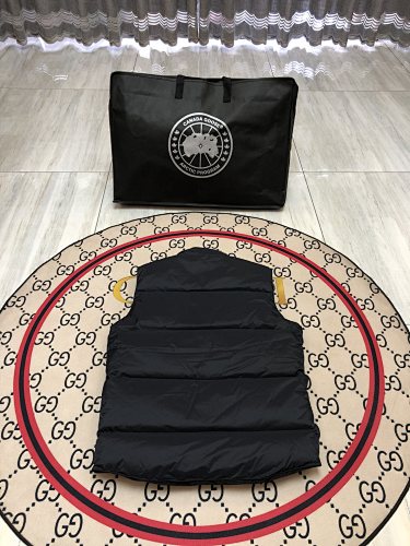 Canada Goose Black Freestyle Crew Down Vest