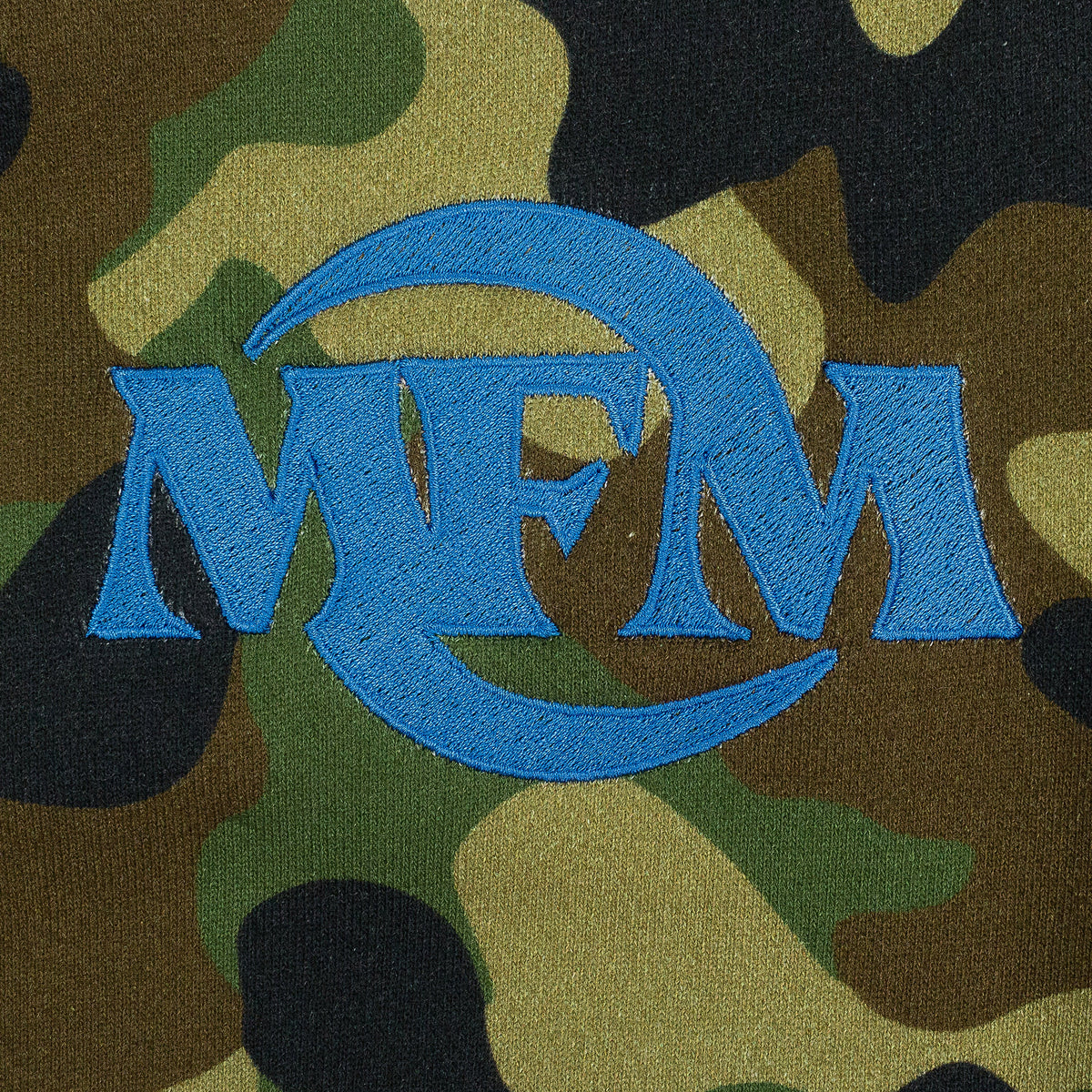 GREEDY UNIT x MURD333R.FM GREEN CAMO SWEATSHORTS