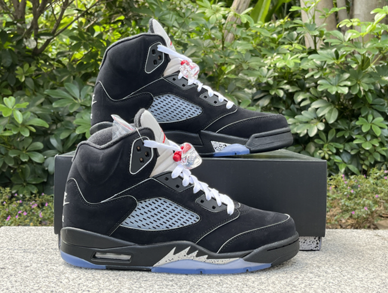 Air Jordan 5 “Black Metallic"