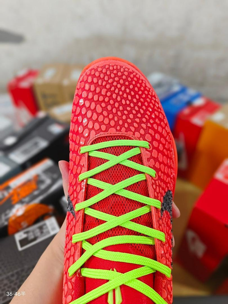 Kobe Reverse Grinch