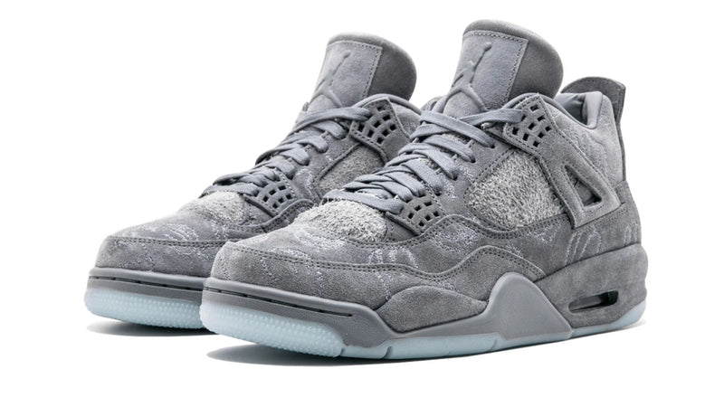 KAWS x Air Jordan 4 Retro – Rare Art Collab Sneaker with Glow-in-the-Dark Sole & Iconic XX Branding