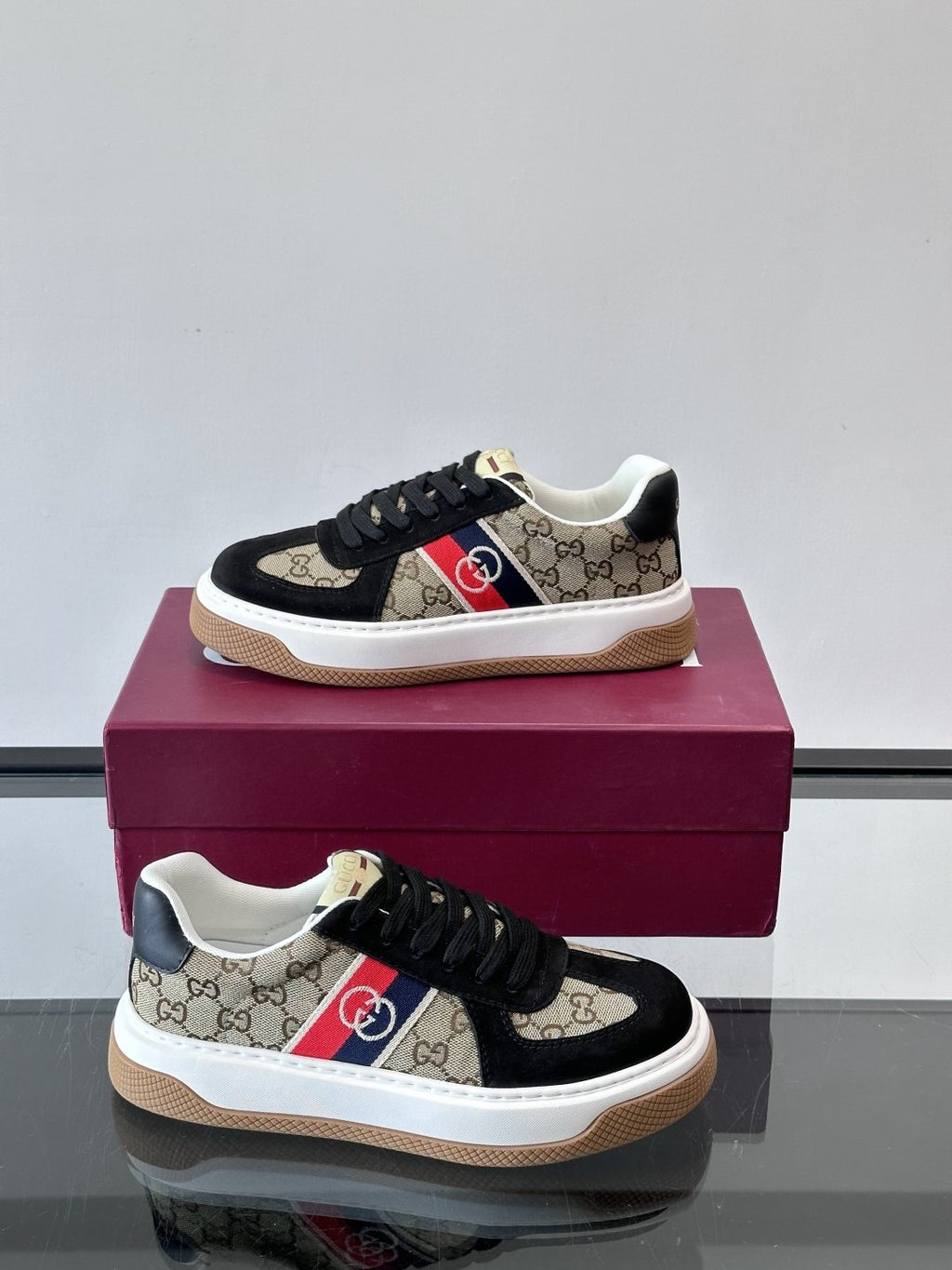 Gucci Men's Black Beige Web Stripe Sneakers