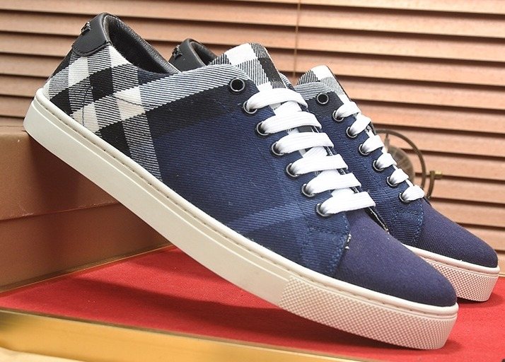 Burberry Navy Check Low-Top Sneakers - White Laces And Rubber Sole
