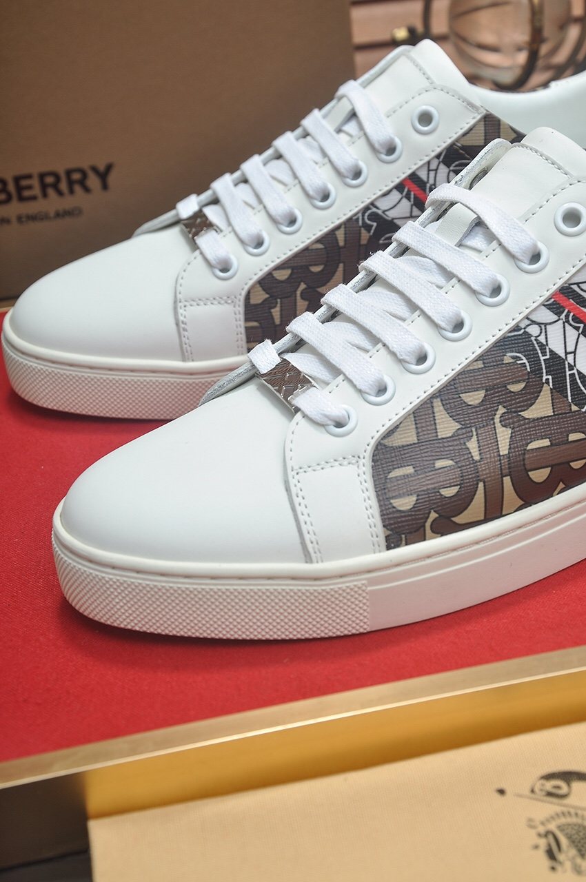 Burberry White Pattern Low-Top Sneakers