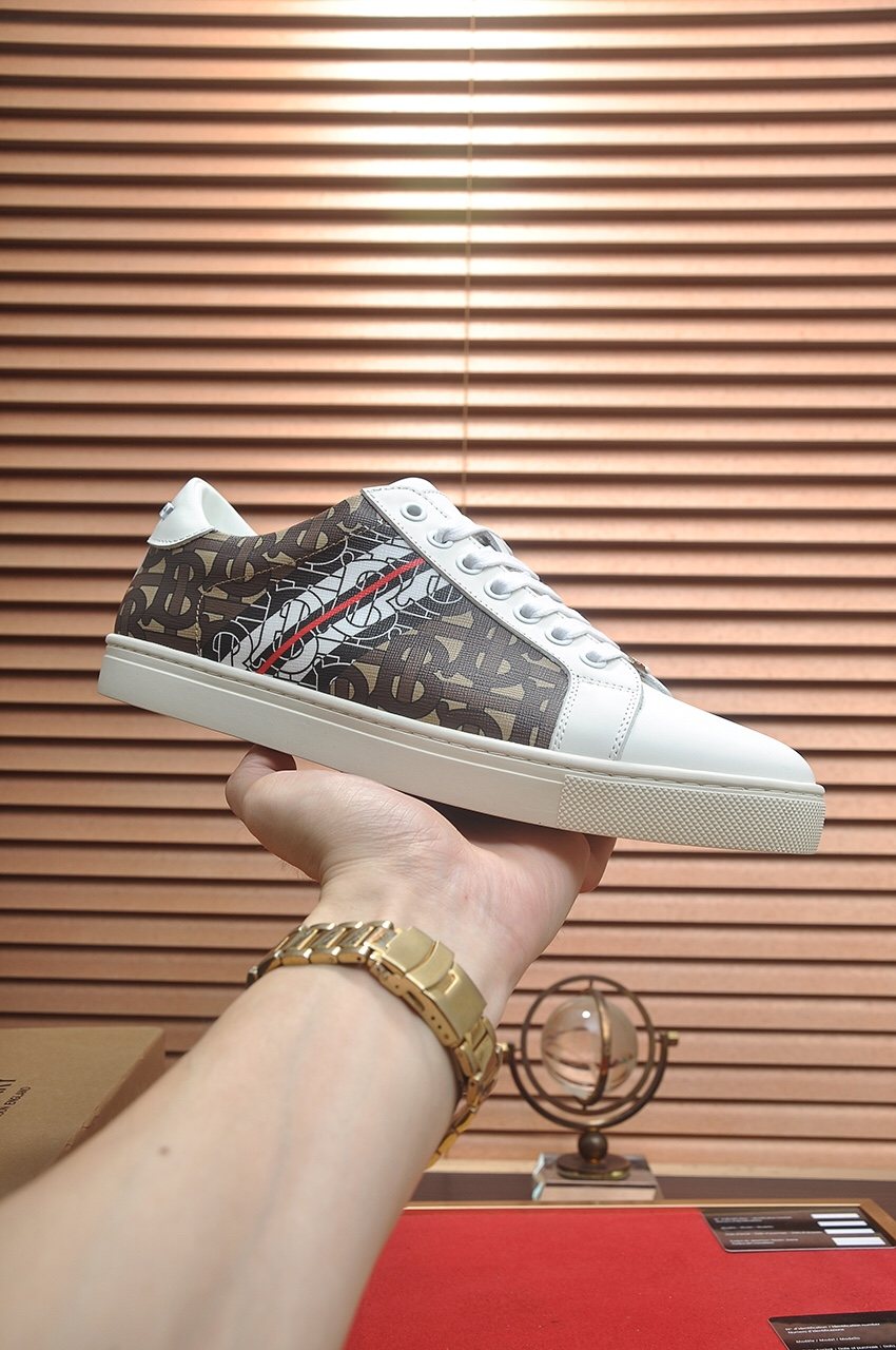 Burberry White Pattern Low-Top Sneakers