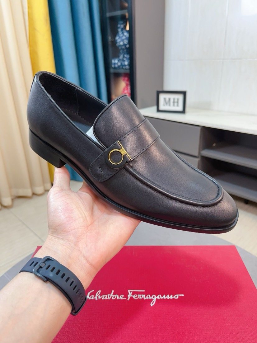Ferragamo Black Ring-Detail Loafers