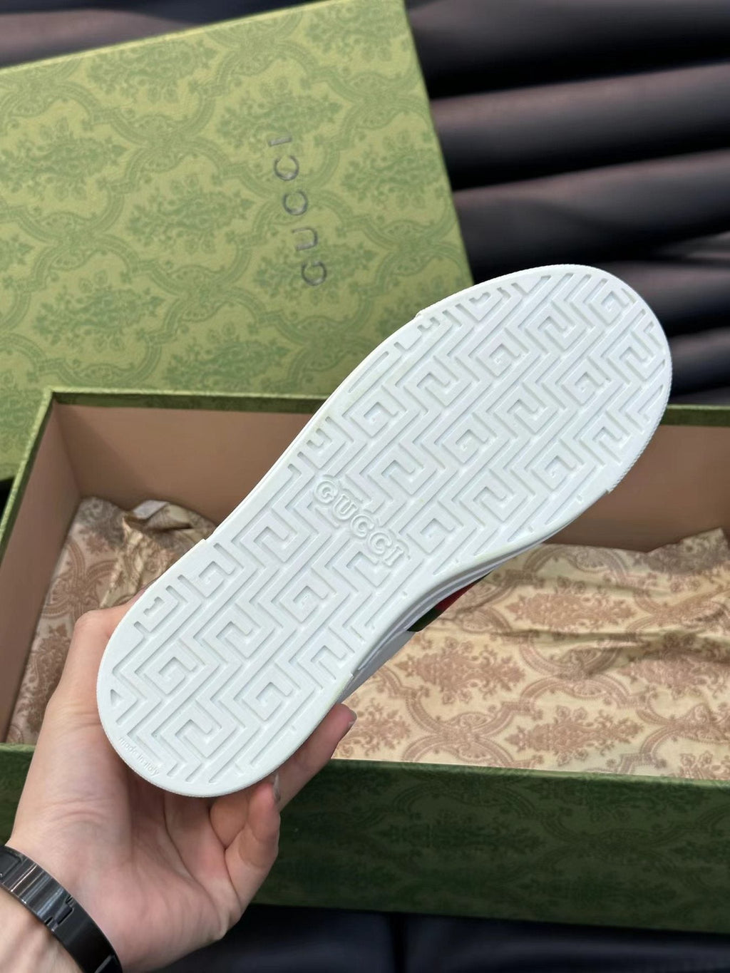 Gucci White Stripe Bee Low-Top Sneakers - Gold Bee Motifs