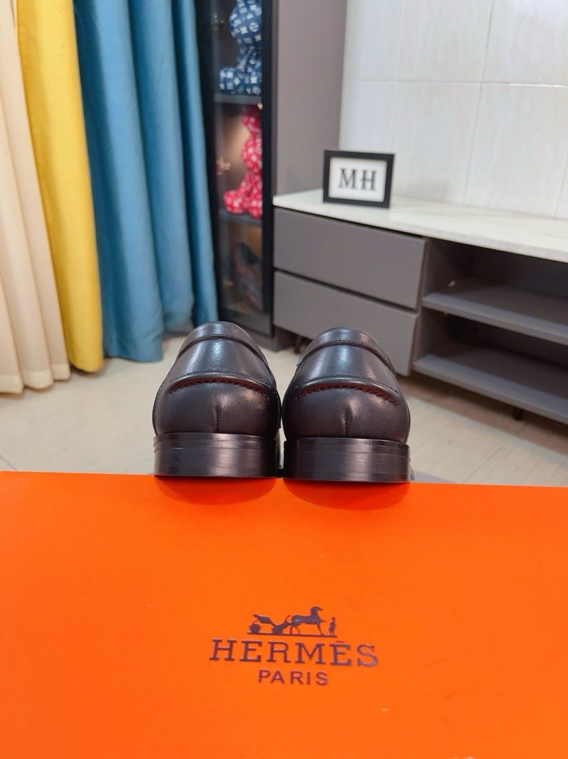 Hermès Men's Black H-Hardware Loafers - Black Leather Upper