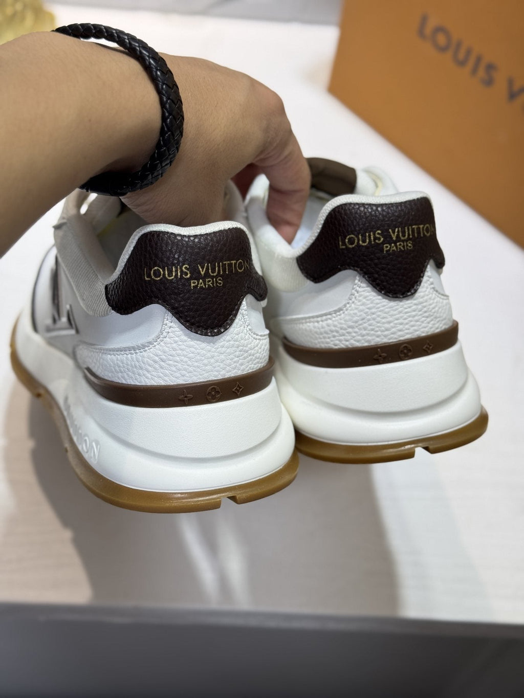 Louis Vuitton LV-Detail Low-Top Sneakers
