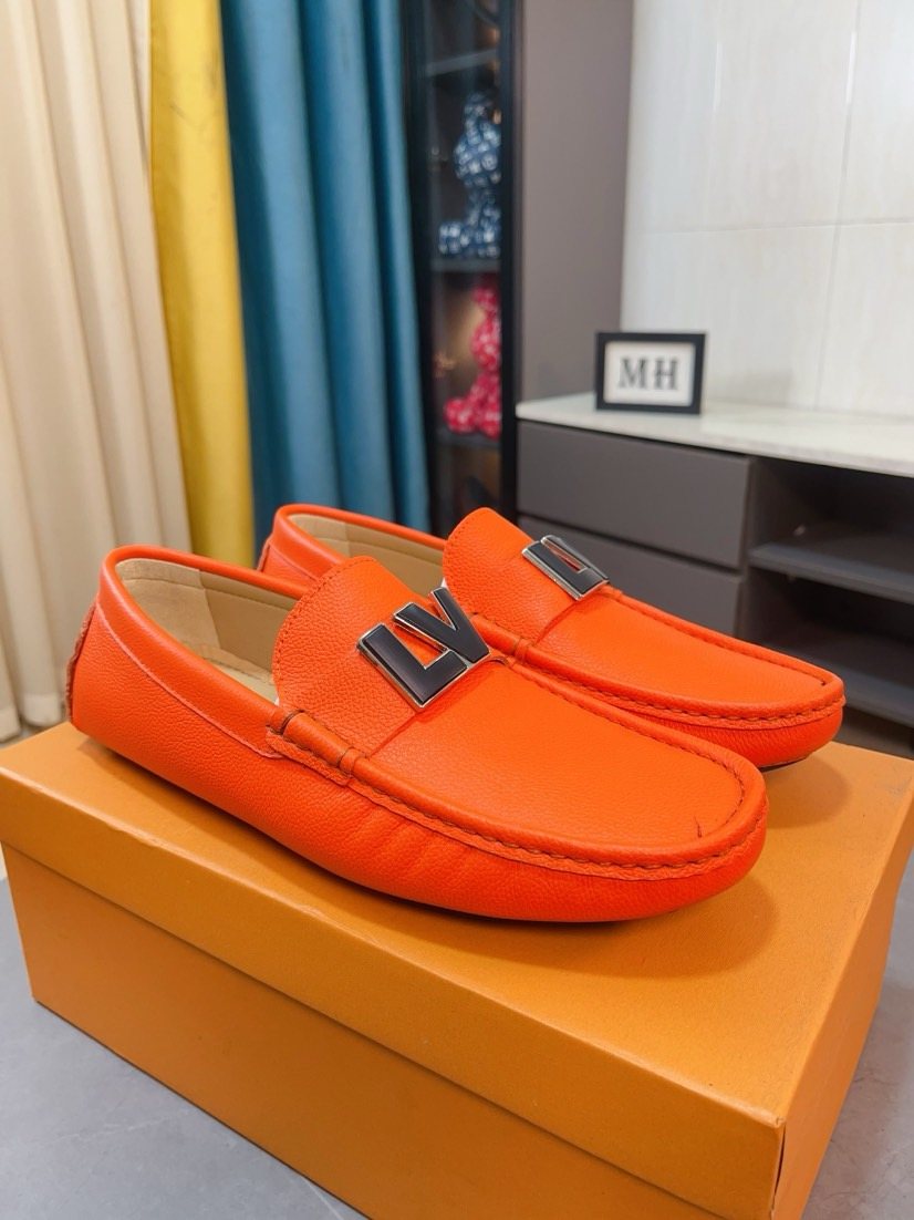 Louis Vuitton Pebbled Metal-Accent Driving Loafers