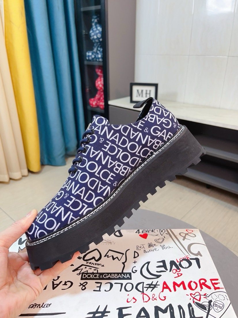 Dolce & Gabbana Men's Text-Print Lug Sole Shoes