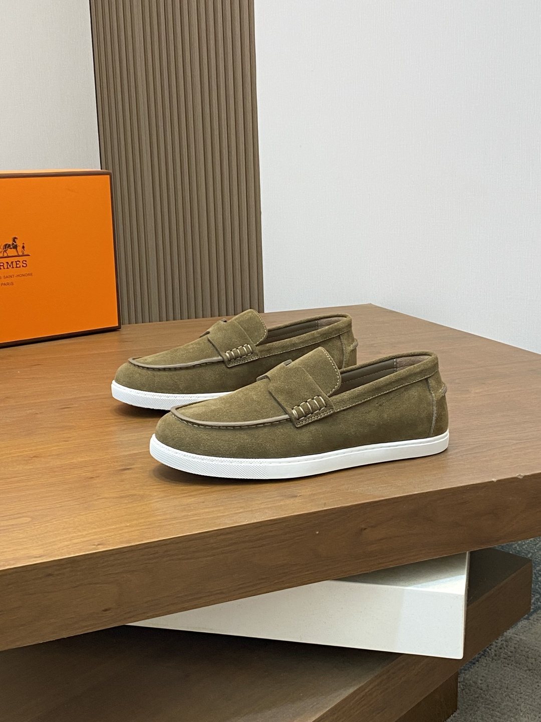Hermès Men's Contrast Sole Loafers