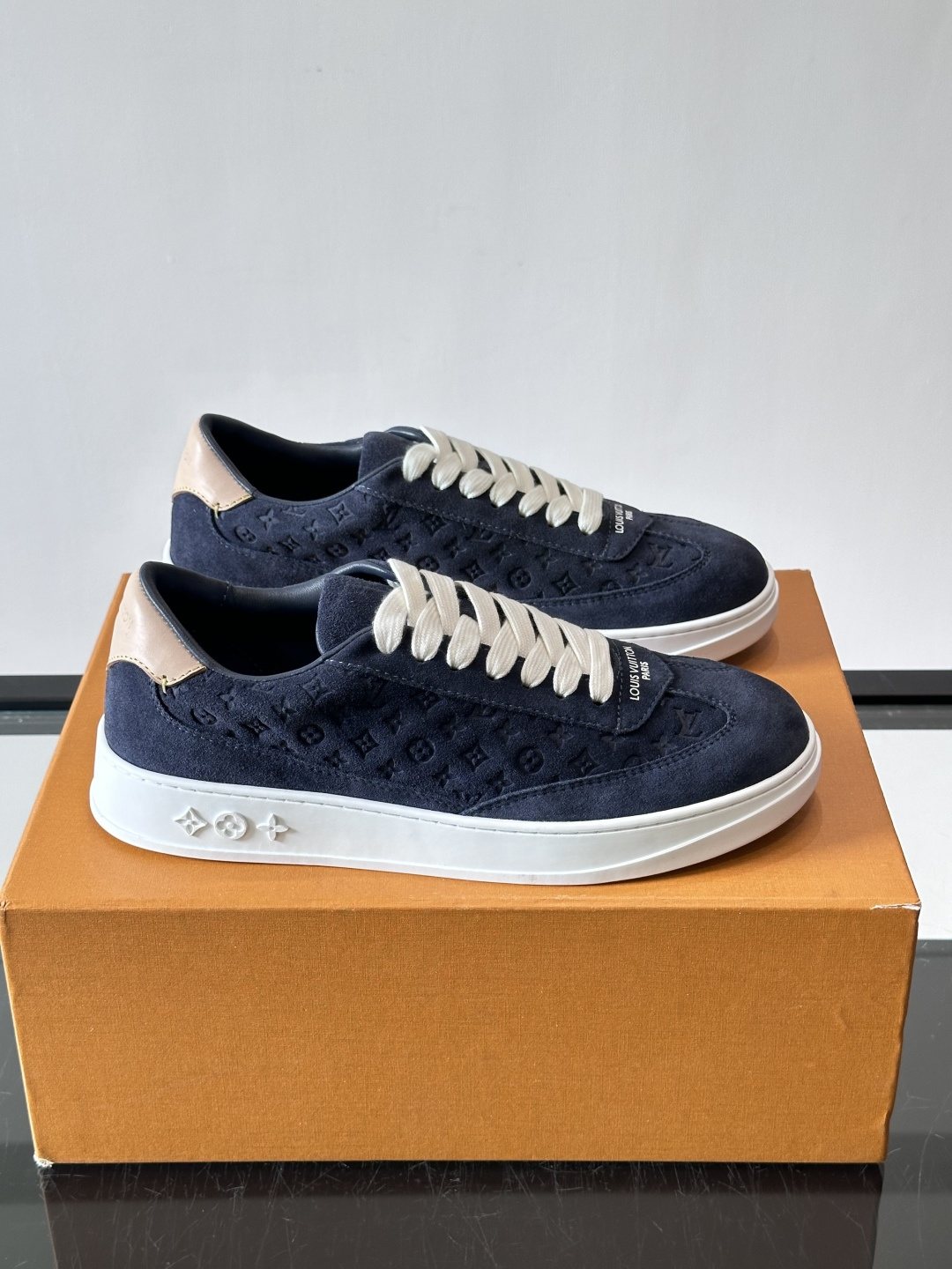 Louis Vuitton Flash Low-Top Sneakers